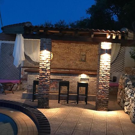 Zen Serenity Retreat With Great Outdoors, Pool & Parking Aptera Exteriér fotografie